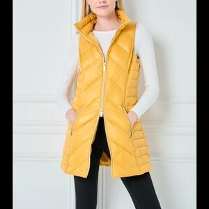 ANORAK YELLOW CHEVRON QUILTED VEST